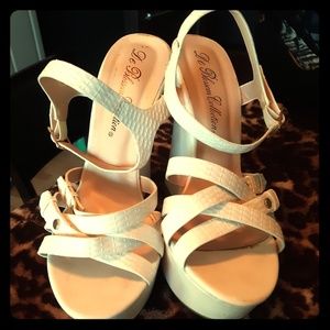 Womens wedge sandals